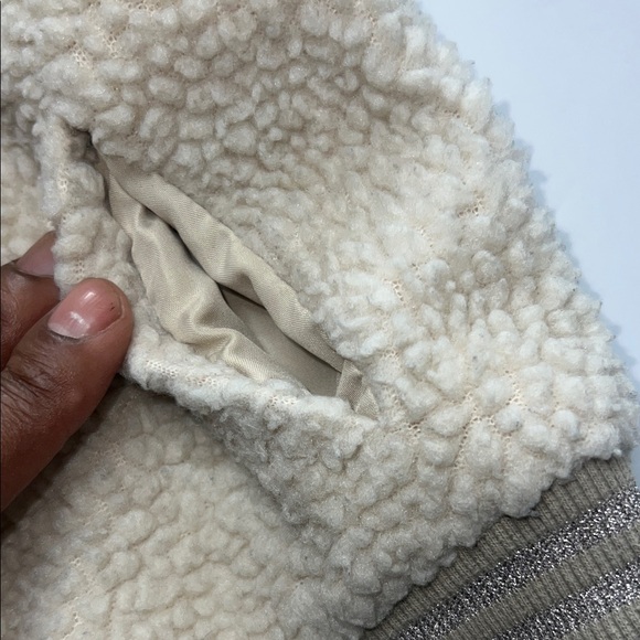 Kids Gymboree Beige and Gold Sherpa Jacket - Picture 7 of 10